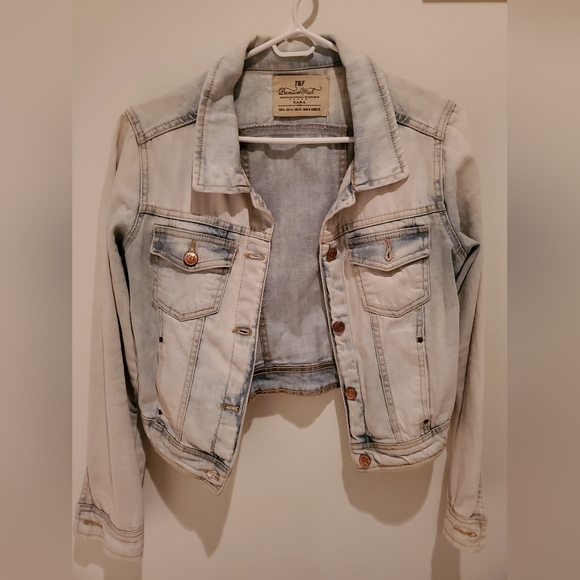 Zara Women's Jean Jacket - Picture 1 of 3